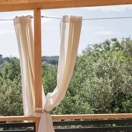 Mobile Lana キャンプ場 *