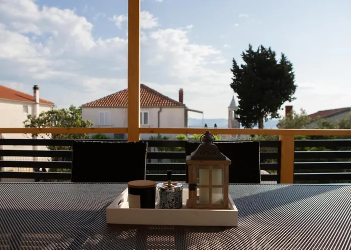 营地 Mobile Lana 穆泰尔岛