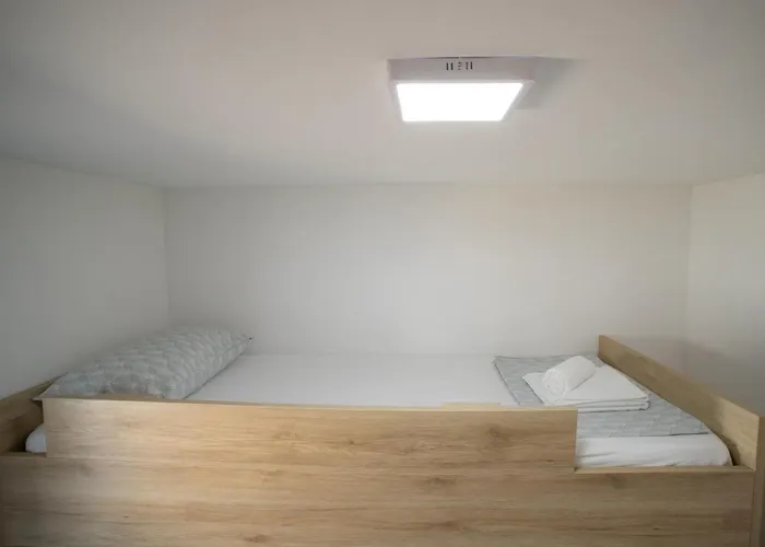 营地 Mobile Lana *