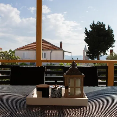 אתר קמפינג Mobile Lana מורטר