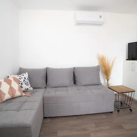 Mobile Lana מורטר