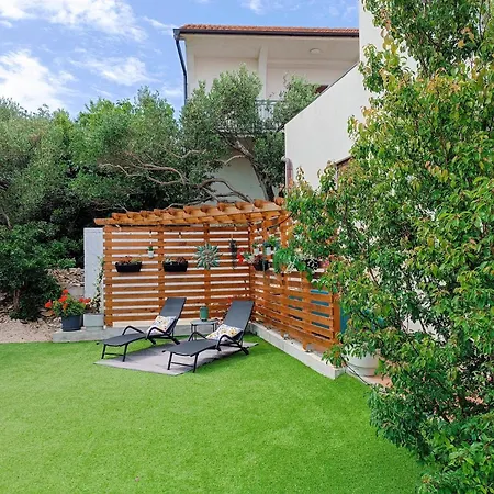 אתר קמפינג Mobile Lana