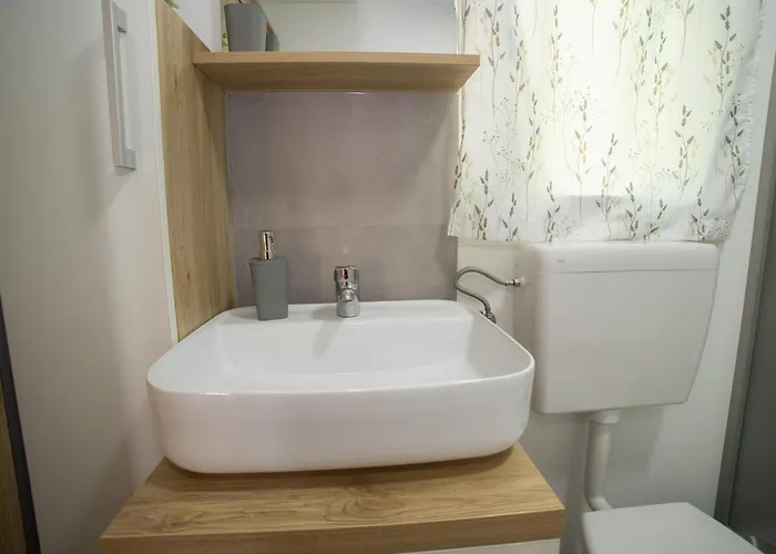 Kemping Mobile Lana Murter